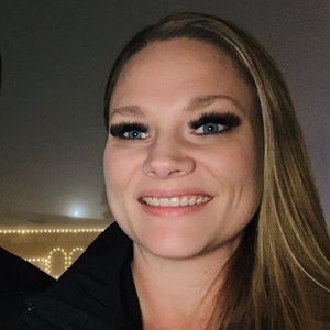 Meet your Posher, Monica